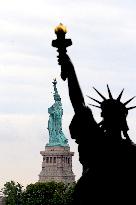 France Sends A Second Statue Of Liberty To The US - NYC