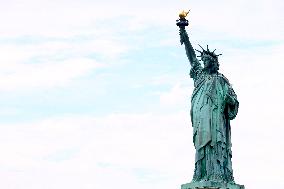 France Sends A Second Statue Of Liberty To The US - NYC