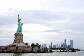 France Sends A Second Statue Of Liberty To The US - NYC