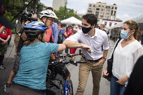 Justin Trudeau And Wife  At The Parkdale Public Market - Ottawa