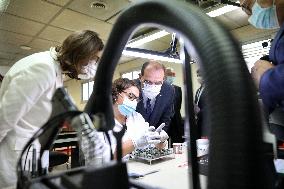 Jean Castex visits Micronique and X-FAB in Corbeil-Essonnes