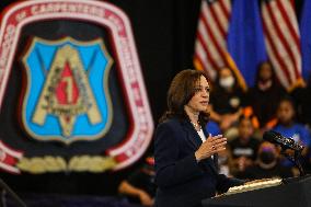 Kamla Harris Visits A Training Center - Las Vegas