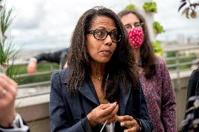 Audrey Pulvar Inaugurates A Roof Farm - Paris