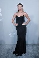 Cannes - Amfar Party Photocall