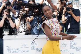 Cannes-OSS 117-Photocall-DN.