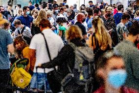 Travelers During The Summer Holidays - Netherlands