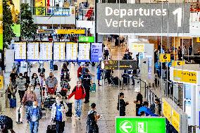 Travelers During The Summer Holidays - Netherlands