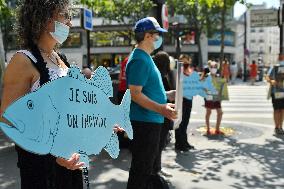 Paris Animaux Zoopolis Protests outside Decathlon store