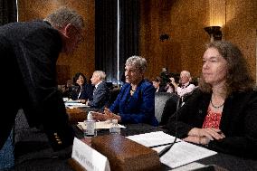 Fauci and Walensky Testify on Covid at Senate committee Hearing