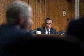 Fauci and Walensky Testify on Covid at Senate committee Hearing
