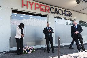 Wreath laying at the Hypercacher - Paris