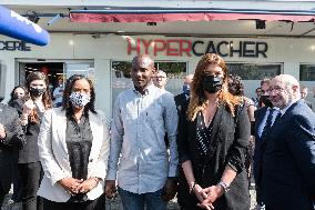 Wreath laying at the Hypercacher - Paris