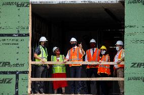 Justin Trudeau Visits Under Construction Affordable Housing Complex - Hamilton