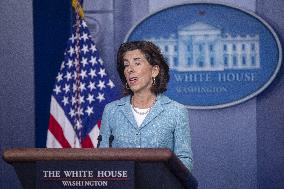 Daily White House press briefing by Jen Psaki and Secretary of Commerce Gina Raimondo