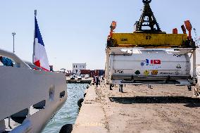 Tunisia receives over 60,000 liters medical oxygen from France