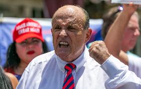 Rudy Giuliani Press Conference Outside Of The Versailles Restaurant - Miami