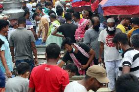 No social distancing amid Covid-19 outbreak - Dhaka