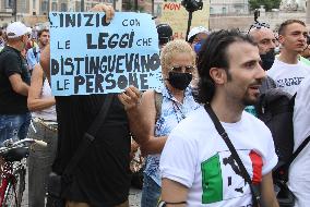 Protest against mandatory 'Green Pass' - Rome