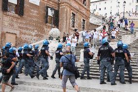 Protest against mandatory 'Green Pass' - Rome