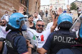 Protest against mandatory 'Green Pass' - Rome