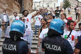 Protest against mandatory 'Green Pass' - Rome