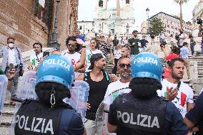 Protest against mandatory 'Green Pass' - Rome