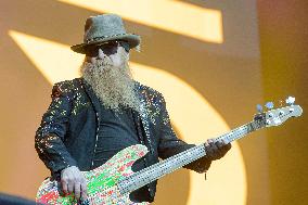 ZZ Top Bassist Dusty Hill Has Died At The Age Of 72