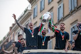 Azzurri Victory Parade - Rome