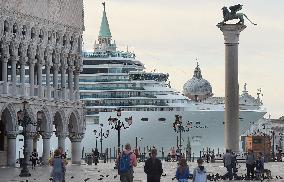 Italy Bans Cruise Ships From Venice Lagoon