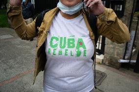 Protests In Favor Of The Cuban Government - Columbia