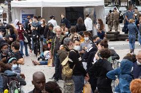 Parisians Queue To Be Vaccinated Against Covid-19 - Paris