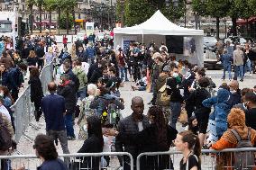 Parisians Queue To Be Vaccinated Against Covid-19 - Paris