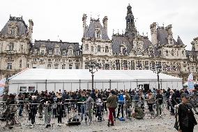 Parisians Queue To Be Vaccinated Against Covid-19 - Paris