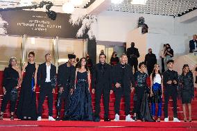 Haut Et Fort Red Carpet NG