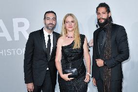 Cannes - Amfar Party Photocall