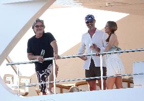 Kurt Russell And Goldie Hawn Partying - St Tropez