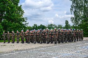 Rehearsal For The July 14 Parade - Versailles