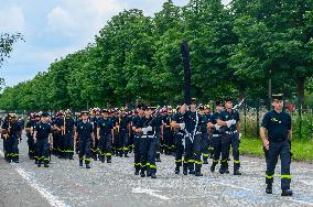 Rehearsal For The July 14 Parade - Versailles