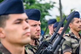 Rehearsal For The July 14 Parade - Versailles