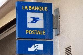 Shop Signs - Cannes