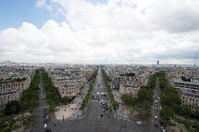 View Of Paris From The Top Of The Arc Of Triumph - Paris