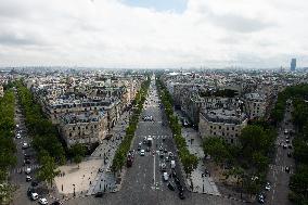 View Of Paris From The Top Of The Arc Of Triumph - Paris