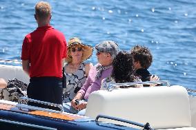 Steven Spielberg And Family Arrive At Eden Roc - Antibes