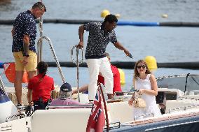 Steven Spielberg And Family Arrive At Eden Roc - Antibes