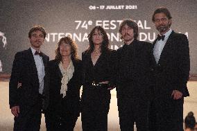 Cannes - The Velvet Underground Premiere