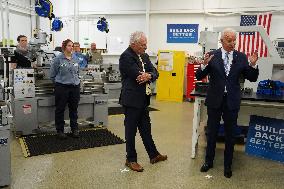 President Biden Visits A County College - Illinois