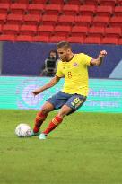 Copa America - Argentina v Colombia