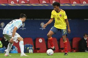 Copa America - Argentina v Colombia