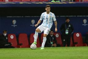 Copa America - Argentina v Colombia