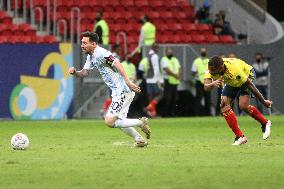 Copa America - Argentina v Colombia